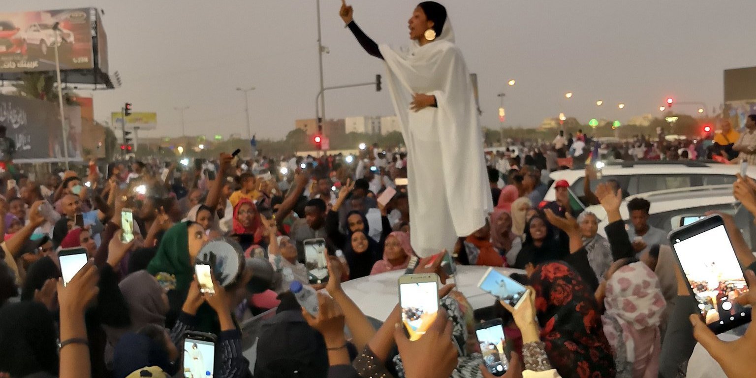 Iconic Sudanese woman image